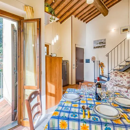 Tuscan Sun With Shared Pool - Happy Radicondoli