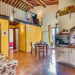 Daire Tuscan Sun With Shared Pool - Happy *