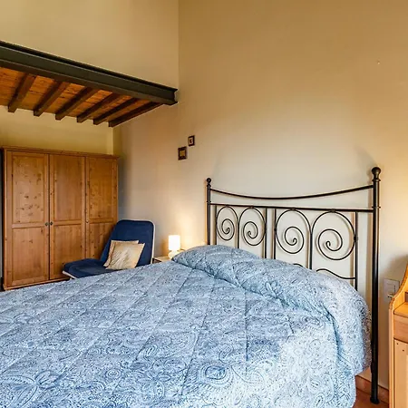 Tuscan Sun With Shared Pool - Happy