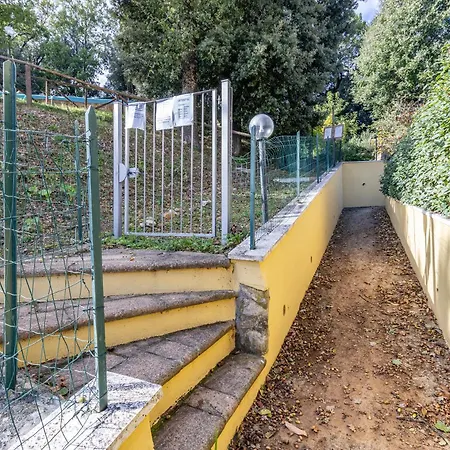 Tuscan Sun With Shared Pool - Happy