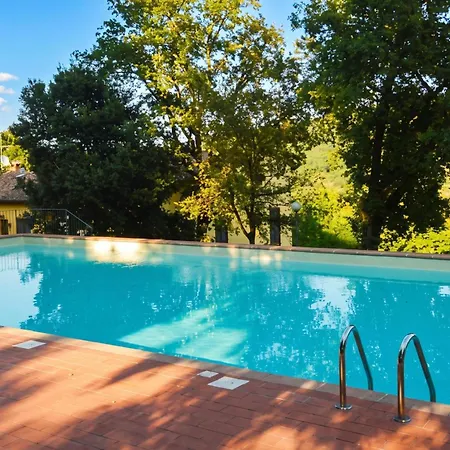 Tuscan Sun Duplex With Balcony And Shared Pool - Happy Appartement *