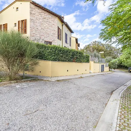 Tuscan Sun Duplex With Balcony And Shared Pool - Happy Appartement Radicondoli