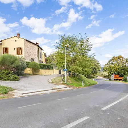 Tuscan Sun Duplex With Balcony And Shared Pool - Happy Radicondoli